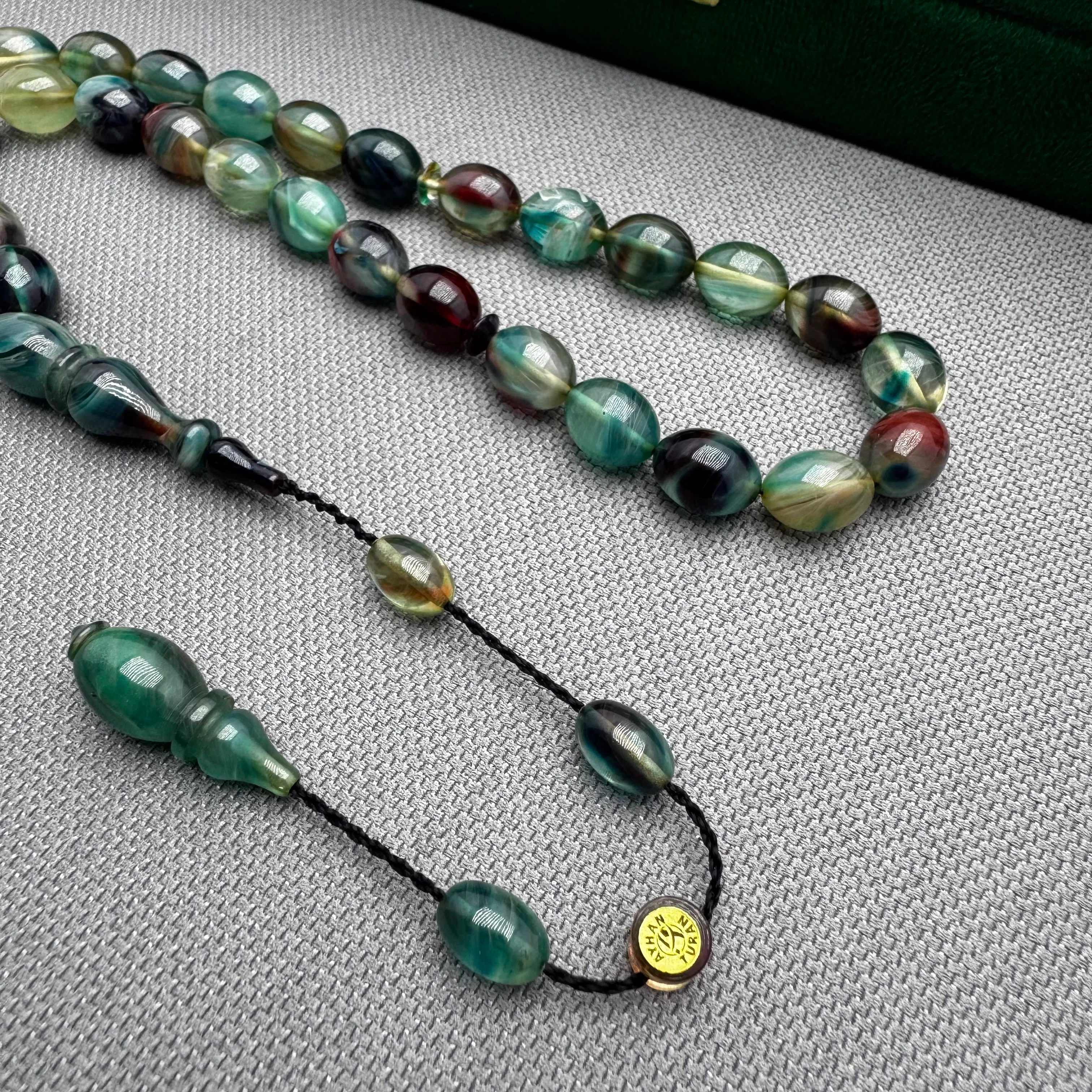 Ayhan TURAN Usta İşçilikli Hareli Renk Süzmeli Beyzi Kesim Ateş Kehribar Tespih